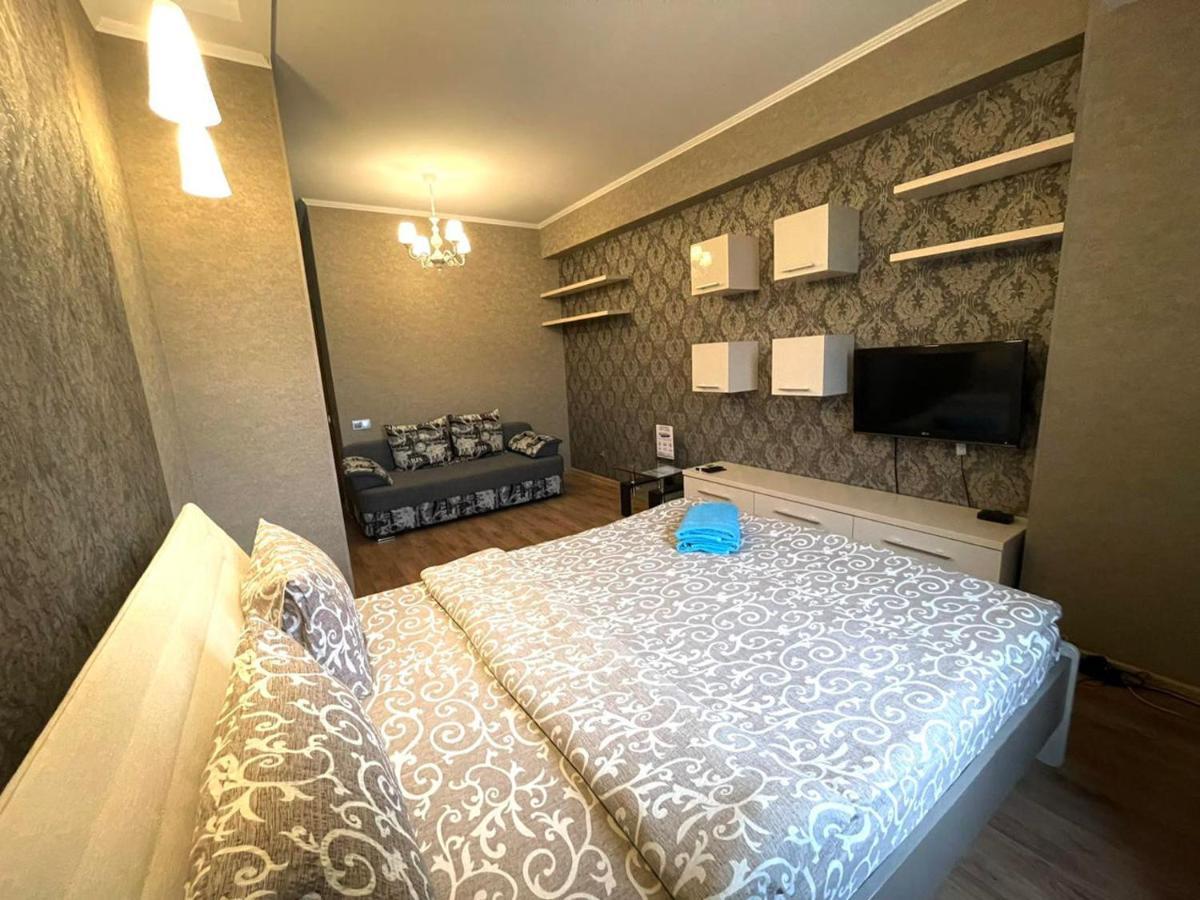Homeservice Apartments On Stefan Cel Mare Boulevard Chisinau Exterior photo