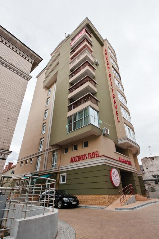 Homeservice Apartments On Stefan Cel Mare Boulevard Chisinau Exterior photo